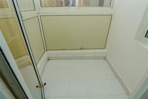 Furnished Amenities in 3 BHK Apartment at Mahagun Mirabella, Sector 79 – for Rent