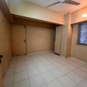 Room in 4 BHK Apartment at Sacred Heart Town, Vikas Nagar – for Rent