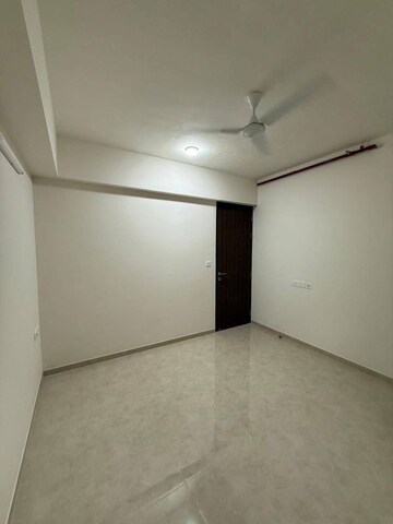 Bedroom in 2 BHK Apartment at Embassy One Thane, Panch Pakhadi – for Rent