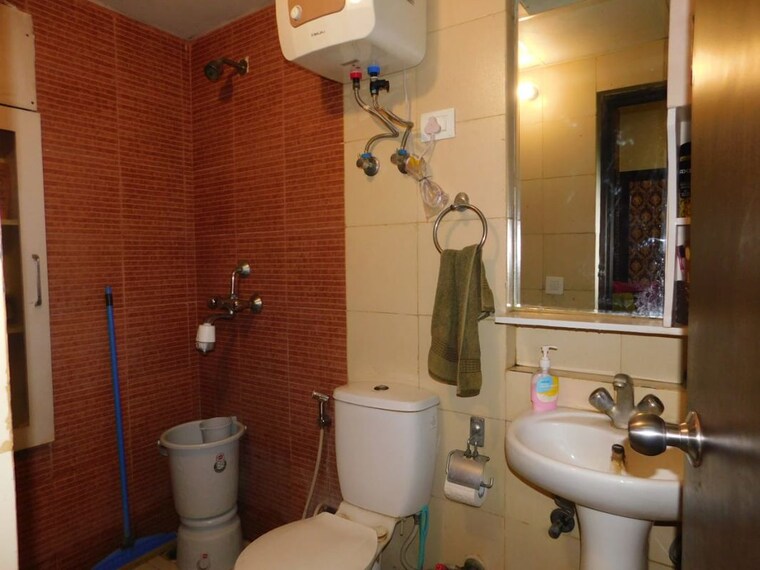 Bathroom, mahagun-mywoods 4 Bedroom 2190 Sq.Ft. Apartment In Sector 16c Greater Noida Greater Noida 9757707
