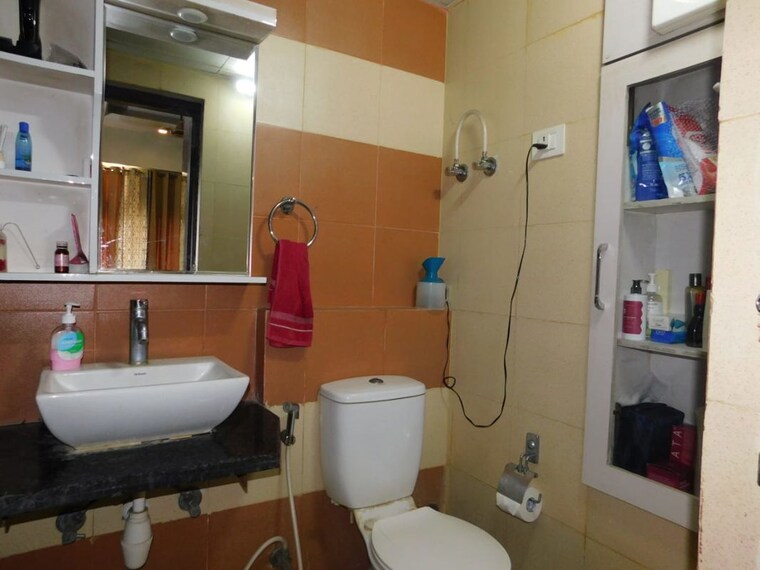 Master Bedroom, mahagun-mywoods 4 Bedroom 2190 Sq.Ft. Apartment In Sector 16c Greater Noida Greater Noida 9757707