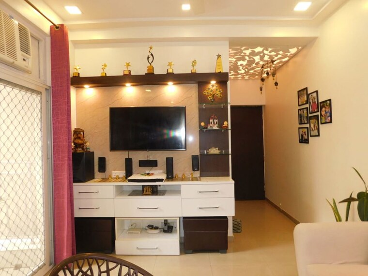 Living Room, mahagun-mywoods 4 Bedroom 2190 Sq.Ft. Apartment In Sector 16c Greater Noida Greater Noida 9757707