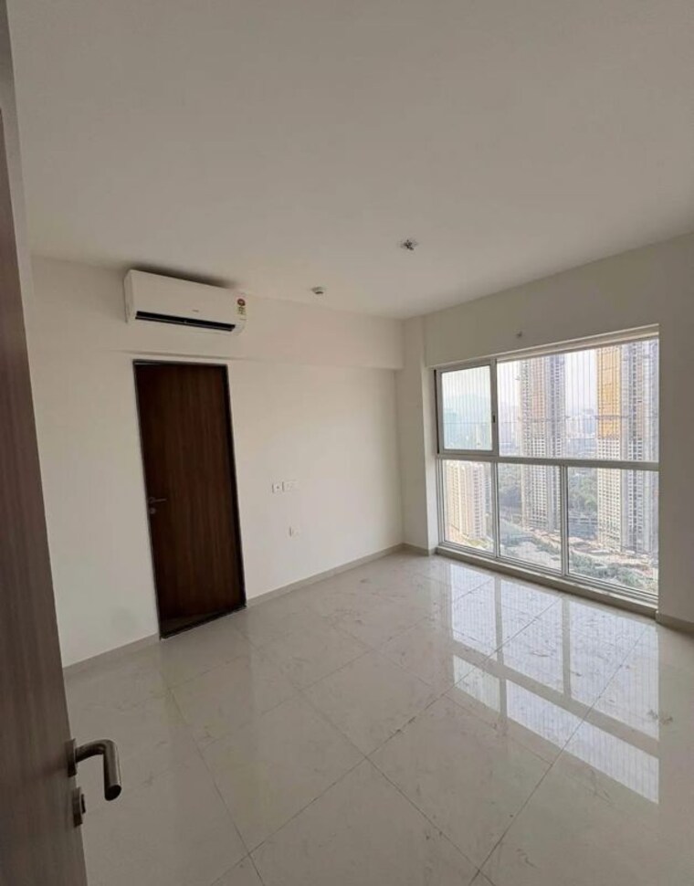 Bedroom, lodha-amara 3 Bedroom 1350 Sq.Ft. Apartment In Kolshet Road Thane 9757715