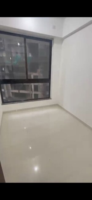 Room in 2 BHK Apartment at Sunteck Avenue 2, Goregaon West – for Rent