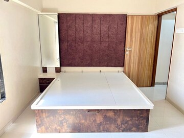 Master Bedroom in 2 BHK Apartment at Swaroop Residency, Ghatkopar East – for Rent
