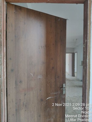 Building Lobby in 2 BHK Apartment at VIctoryone Amara, Sector 16 Greater Noida – for Sale