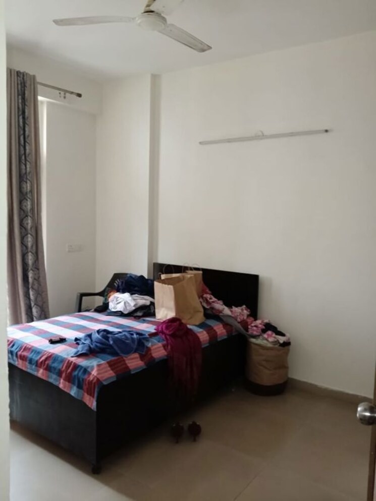 Bedroom, amrapali-golf-homes 3 Bedroom 1115 Sq.Ft. Apartment In Sector 4 Greater Noida Greater Noida 9757755