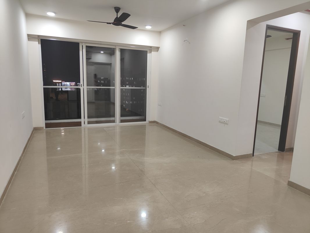 2 BHK 1100 Sq.Ft. Apartment in Embassy One Thane