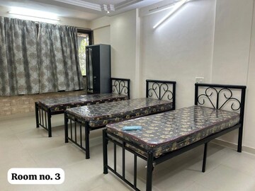Room in  Pg at Malad CHS, Malad East – for Rent