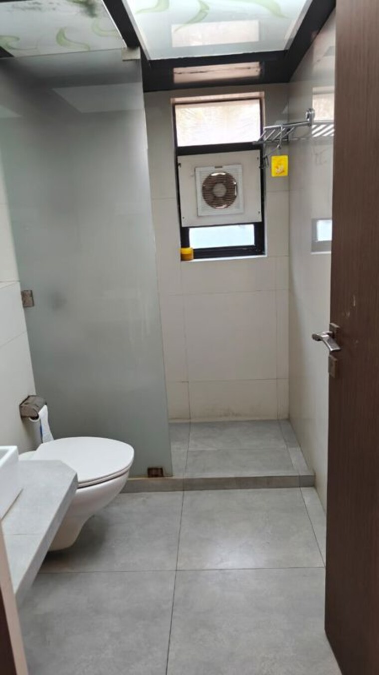 Bathroom, kalpataru-residency-mumbai 3 Bedroom 1700 Sq.Ft. Apartment In Sion Mumbai 9757540