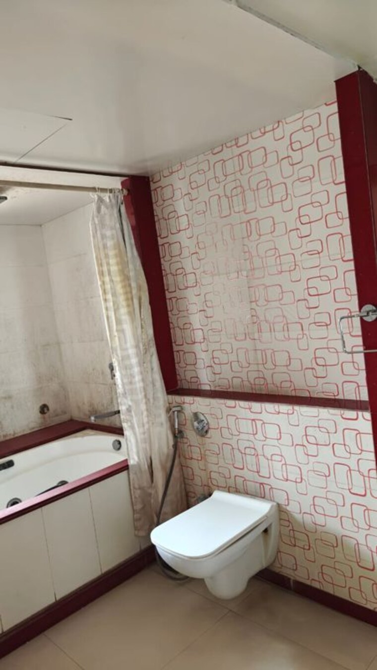 Bathroom, kalpataru-residency-mumbai 3 Bedroom 1700 Sq.Ft. Apartment In Sion Mumbai 9757540