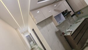 Furnished Amenities in 3 BHK Builder Floor at Malviya Nagar – for Rent