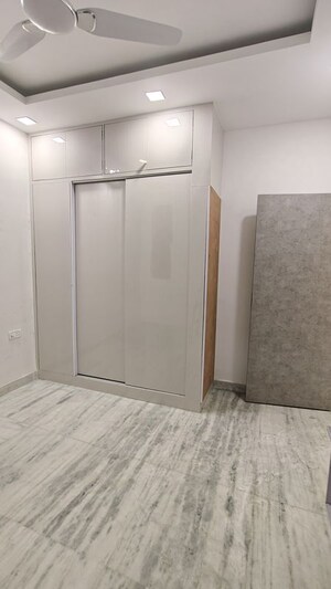 Building Lobby in 3 BHK Builder Floor at Malviya Nagar – for Rent