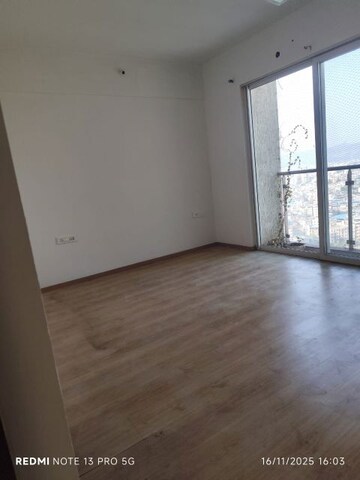 2 BHK Apartment For Rent in Unique Shanti Skyline 2, Mira Road