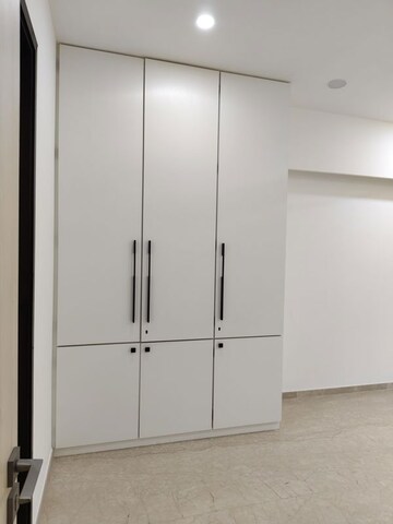 Room in 3 BHK Apartment at Adani Ten BKC, Bandra East – for Rent