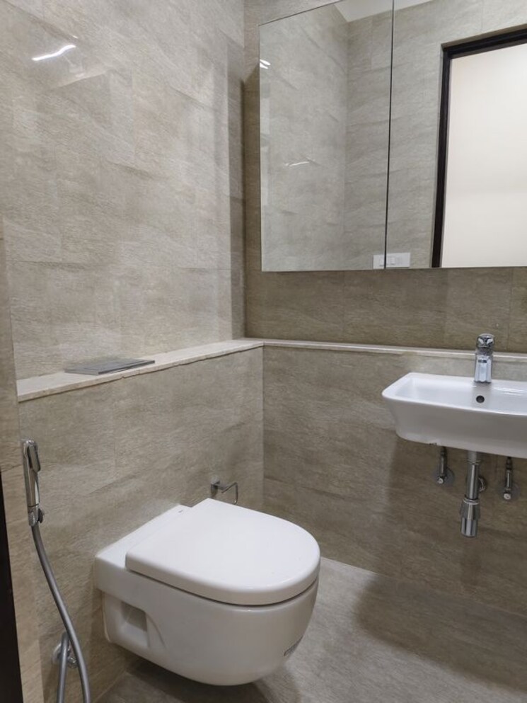 Bathroom, adani-ten-bkc 3 Bedroom 1400 Sq.Ft. Apartment In Bandra East Mumbai 9757826
