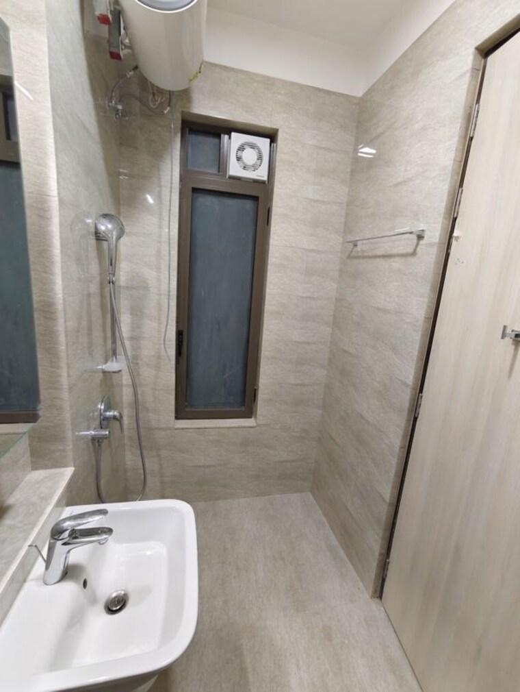 Bathroom, adani-ten-bkc 3 Bedroom 1400 Sq.Ft. Apartment In Bandra East Mumbai 9757826