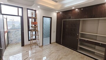 Room in 1 BHK Builder Floor at Malviya Nagar – for Rent