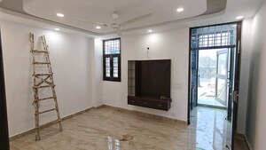 Room in 1 BHK Builder Floor at Malviya Nagar – for Rent