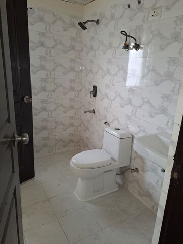Bathroom in 3 BHK Apartment at Sethi Max Royal, Sector 76 – for Rent