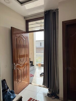 Room in 2 BHK Independent House at Sector 38 – for Rent