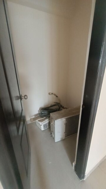 Bathroom in 3 BHK Apartment at Sethi Max Royal, Sector 76 – for Rent