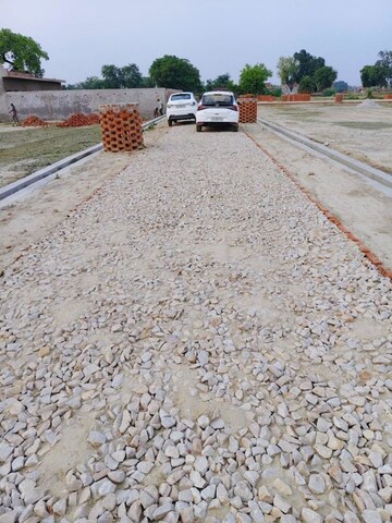  Plot – Exterior View View at Jankipuram Extension - for Sale