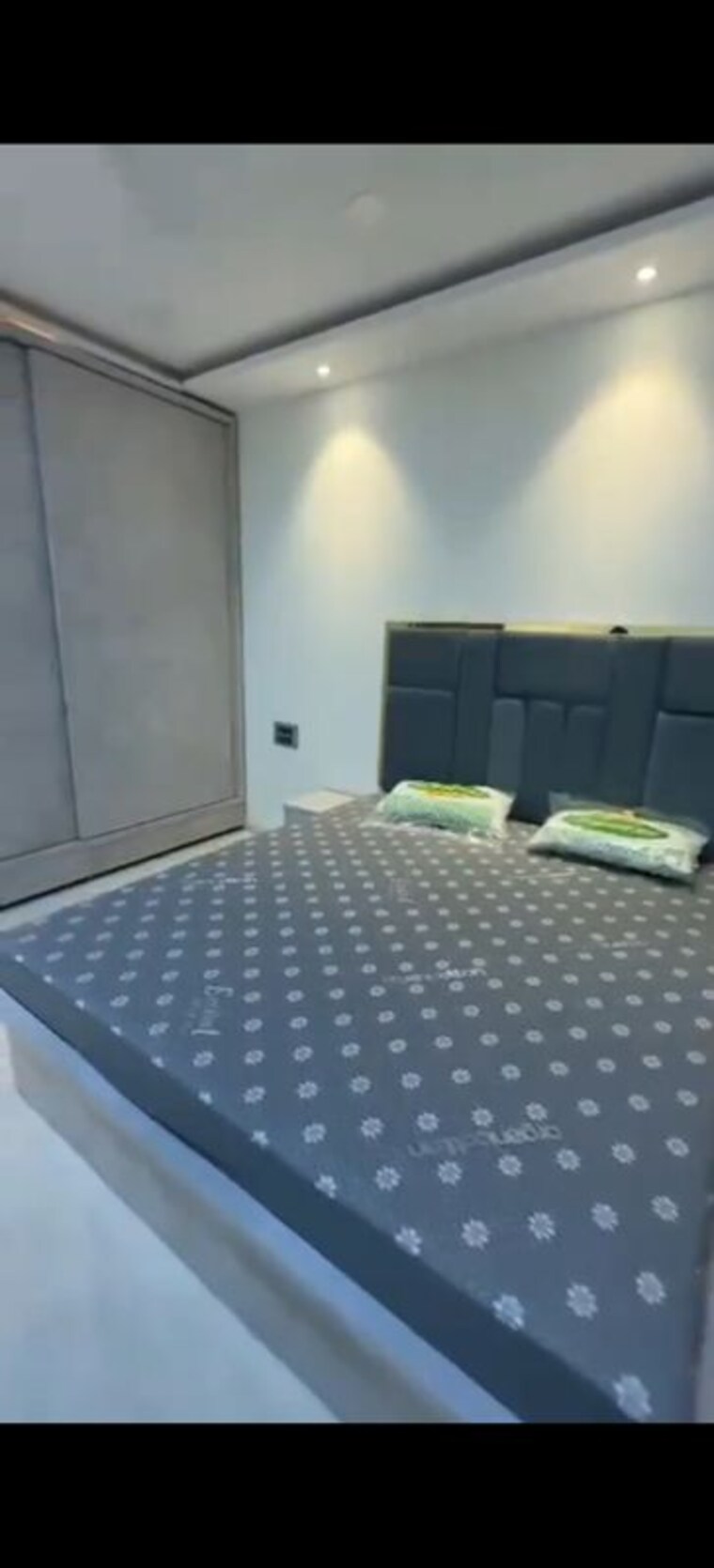 Bedroom, raunak-viraj-tower 5 Bedroom 3432 Sq.Ft. Apartment In Pokhran Road No Two Thane 9757883