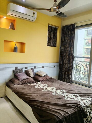 Bedroom in 2 BHK Apartment at Krishna Galaxy Santacruz, Santacruz East – for Rent