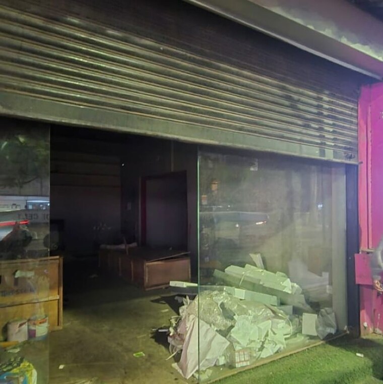  Parking, meera-nagar-garden-chs Commercial Showroom 850 Sq.Ft. In Koregaon Pune 9757925
