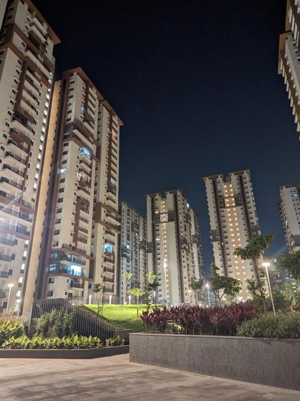 2 BHK + Pooja Room Apartment For Sale in Aparna Sarovar Zicon