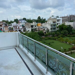 Terrace in  Pg at Gomti Nagar – for Rent