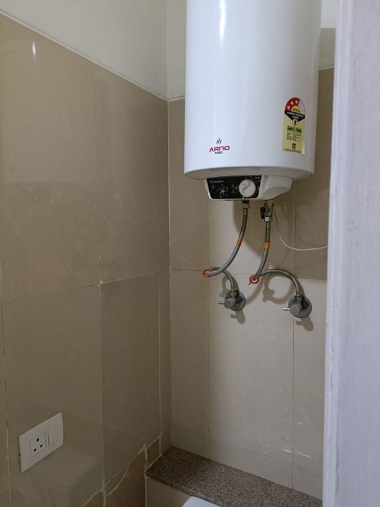 Bathroom, dhoot-time-residency 3 Bedroom 1642 Sq.Ft. Apartment In Sector 63 Gurgaon 9758035