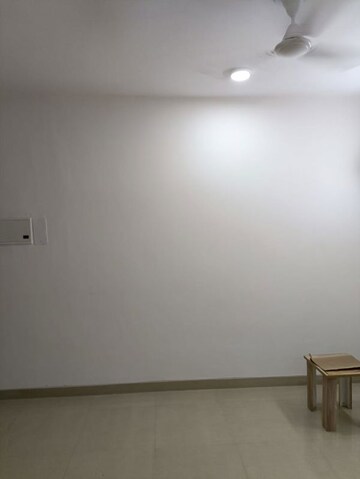 Room in 3 BHK Apartment at Dhoot Time Residency, Sector 63 – for Rent