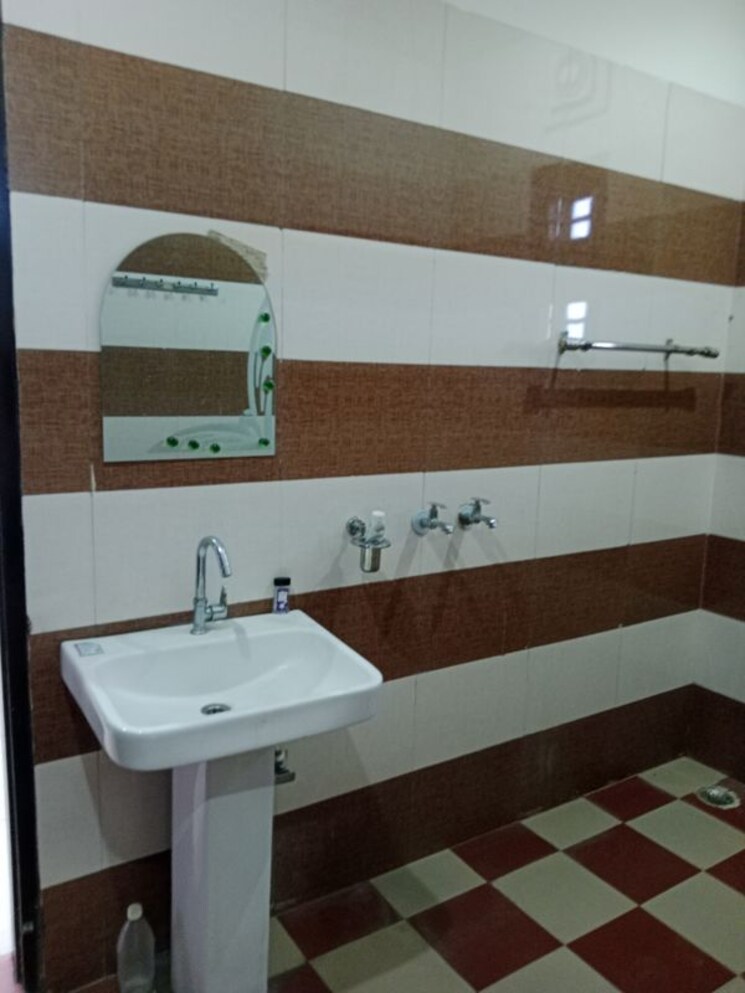 Attached Bathroom, huda 2 Bedroom 852 Sq.Ft. Builder Floor In Huda Panipat 9758046