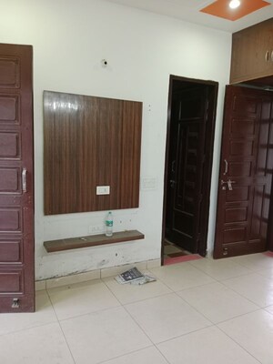 Room in 2 BHK Builder Floor at Huda – for Rent
