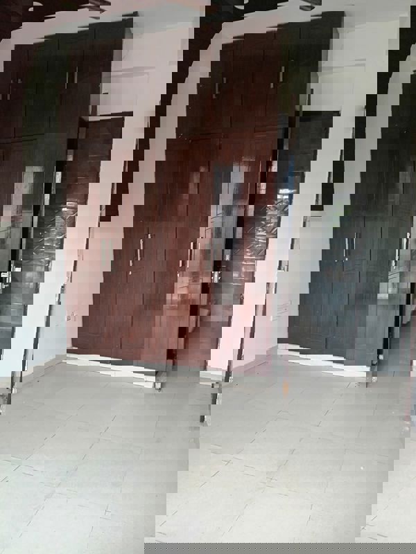 5 BHK + Pooja Room Apartment For Rent in Sector 52