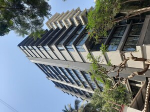 3 BHK Apartment For Sale in Bandra West