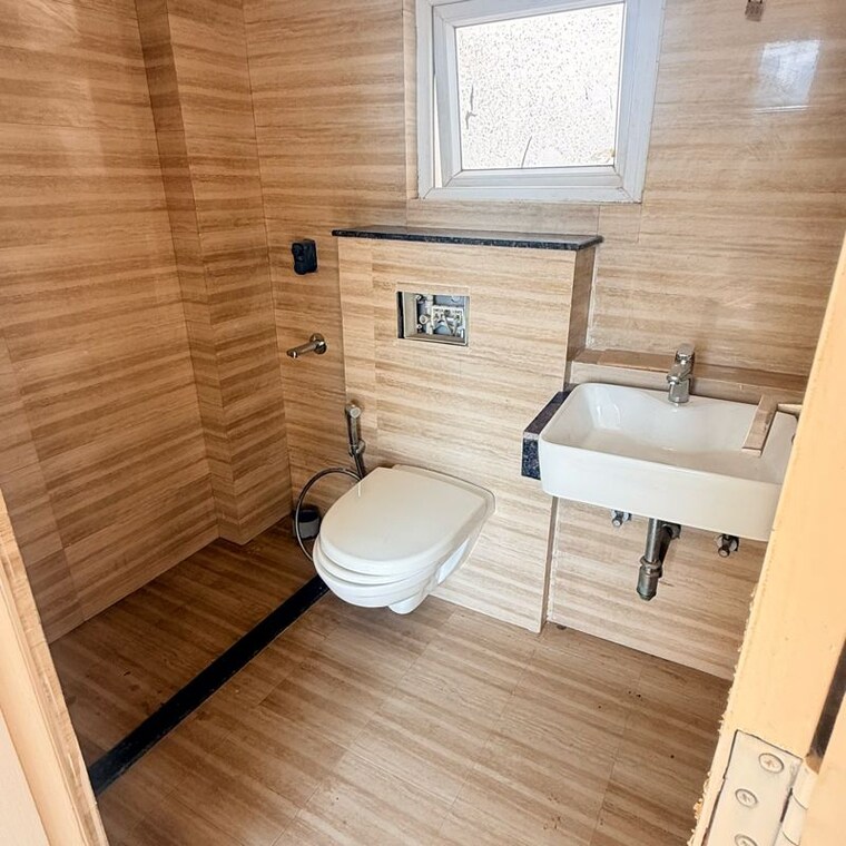 Bathroom, m3m-forestia-west 3 Bedroom 1800 Sq.Ft. Apartment In Manesar Sector 9 Gurgaon 9758087