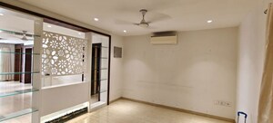 Room in 4 BHK Apartment at Niharika Skyline, Manikonda – for Rent