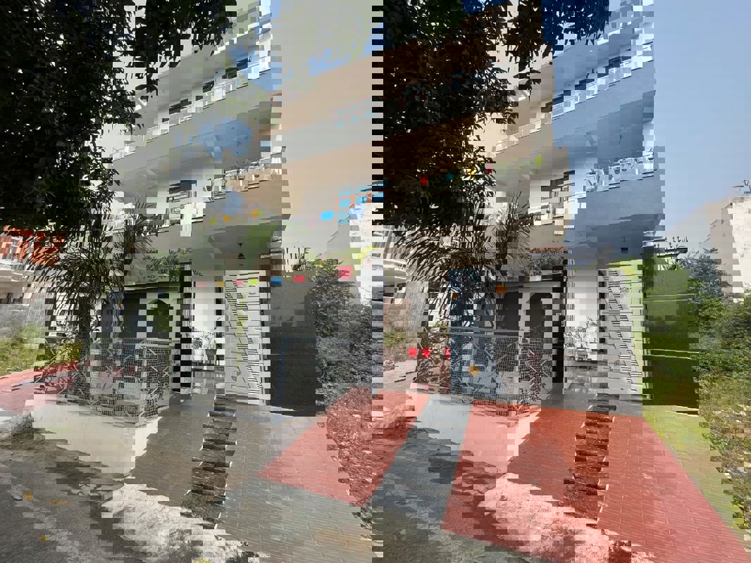 Pg For Rent in Gomti Nagar