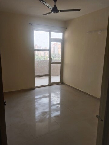 Room in 2 BHK Apartment at Pyramid Urban Homes 2, Sector 86 – for Rent