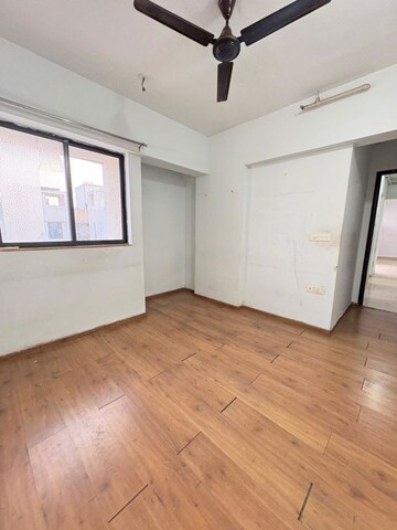 Room in 2 BHK Apartment at Lodha Lakeshore Greens, Dombivli East – for Rent