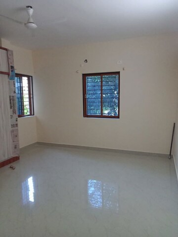 Room in 2 BHK Apartment at Banjara Hills – for Rent