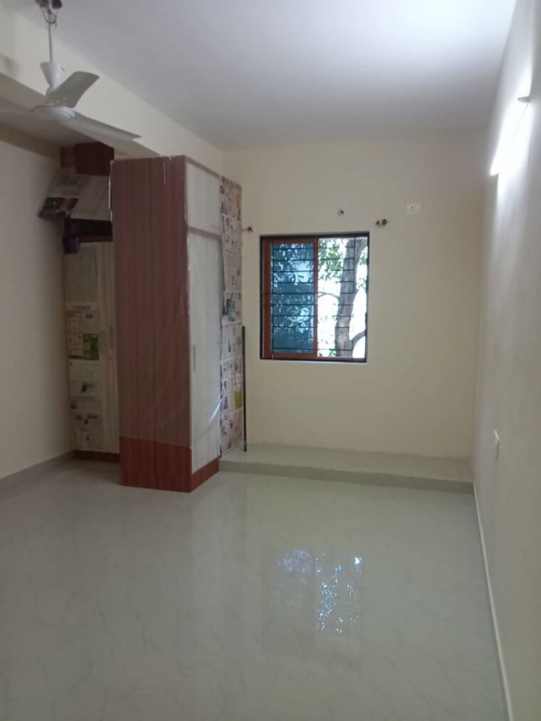 Room, banjara hills 2 Bedroom 1200 Sq.Ft. Apartment In Banjara Hills Hyderabad 9758192