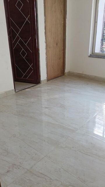 2 BHK Apartment For Rent in Sristi Plaza, Chinar Park