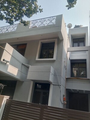 5 BHK Independent House – Exterior View View at Shivalik Colony - for Rent