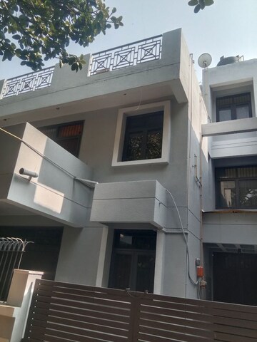 5 BHK Independent House For Rent in Shivalik Colony