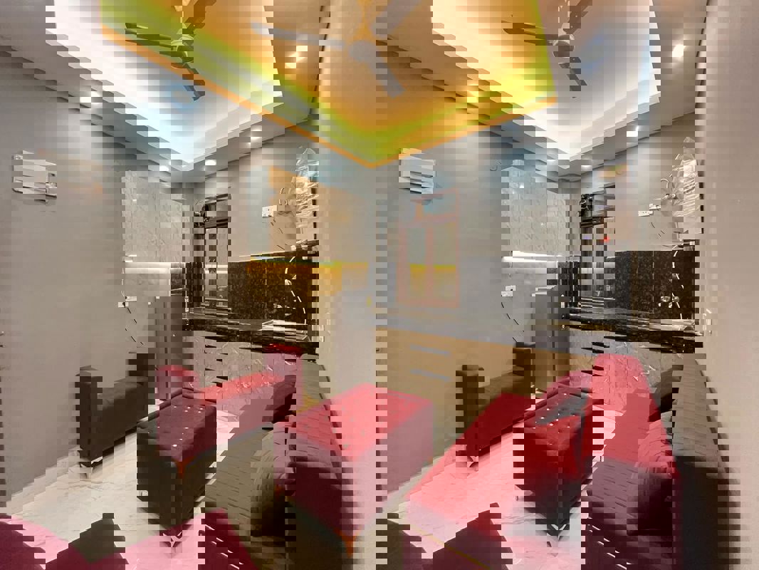 1 BHK Builder Floor For Rent in Saket