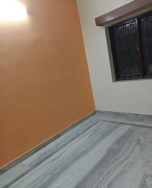 Room in 2 BHK Villa at Aliganj – for Rent